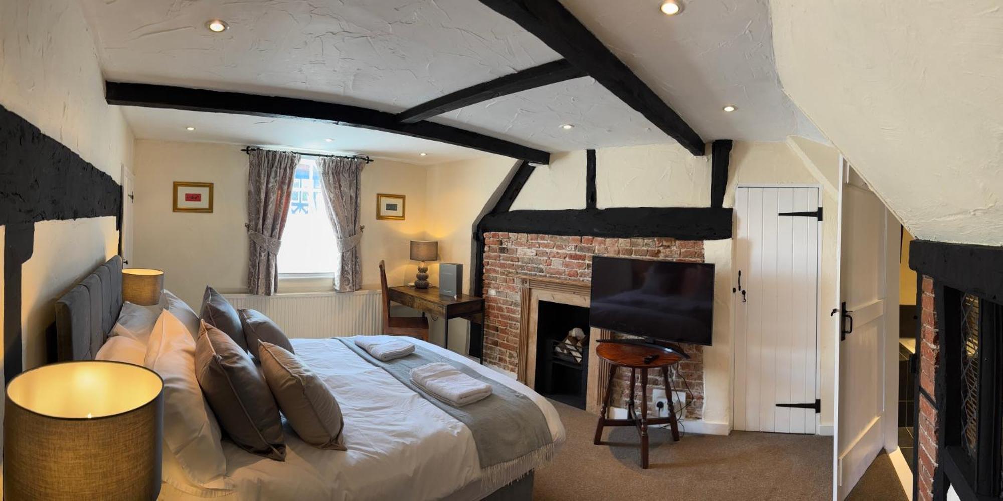 The Half Moon Inn Woking Exteriör bild